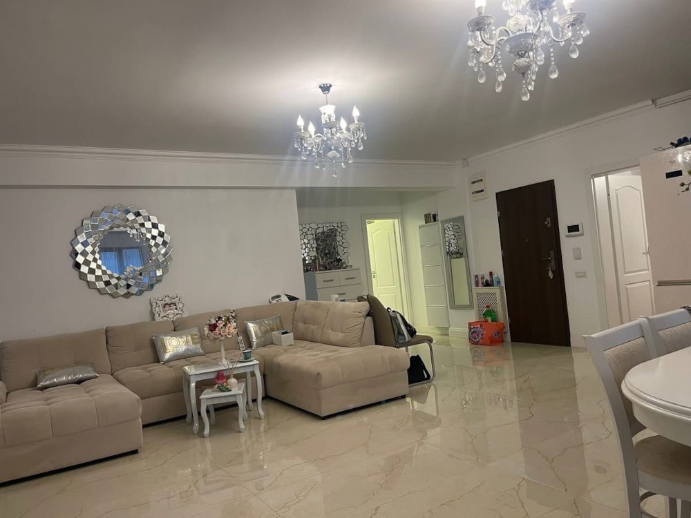 Apartament spatios in bloc nou